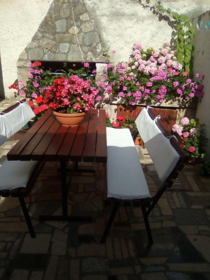 Apartment Castel Bale Exterior foto