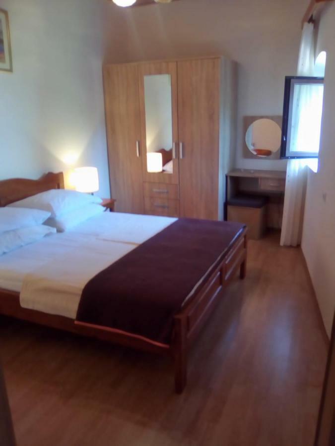 Apartment Castel Bale Exterior foto
